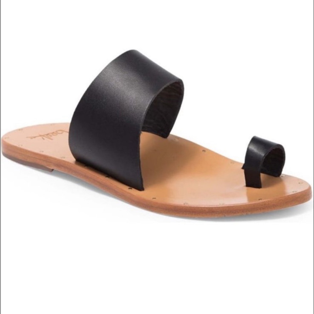 beek Black and Tan Leather Slide Sandals